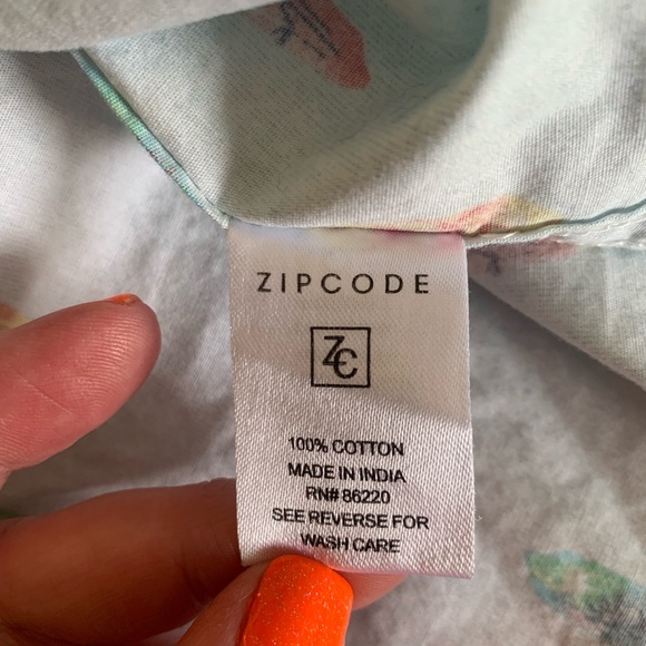 Hawaiian Shirt - Picture 5 of 7